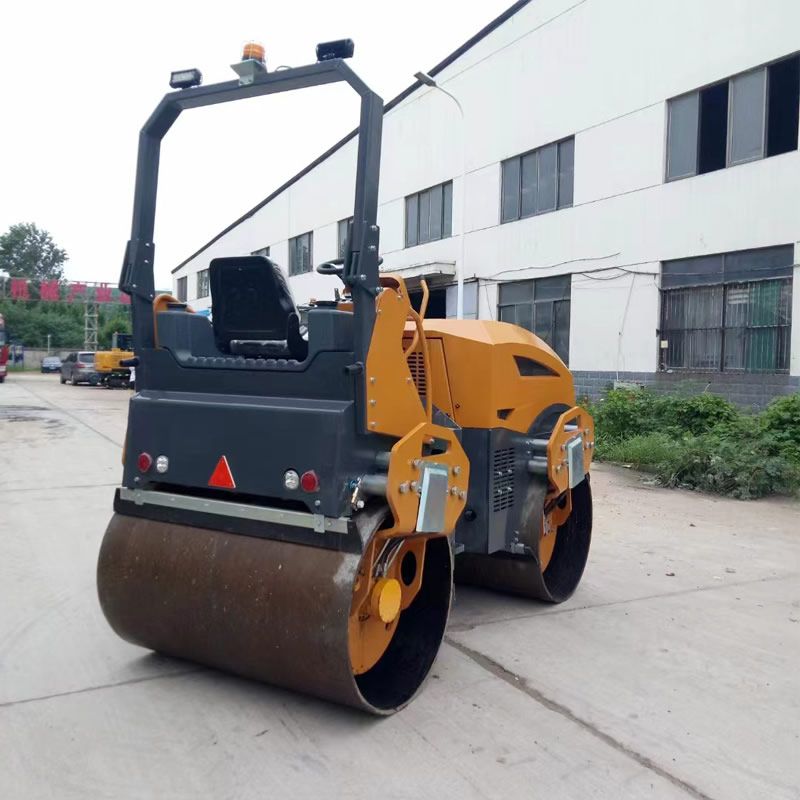 奔馬5噸小型座駕壓路機BM5000